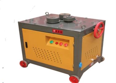 Ενισχυμένη αυτόματη Rebar Cnc κάμπτοντας μηχανών αναβολεύων Rebar ταχύτητα 1420 Ρ/λ. πενσών προμηθευτής